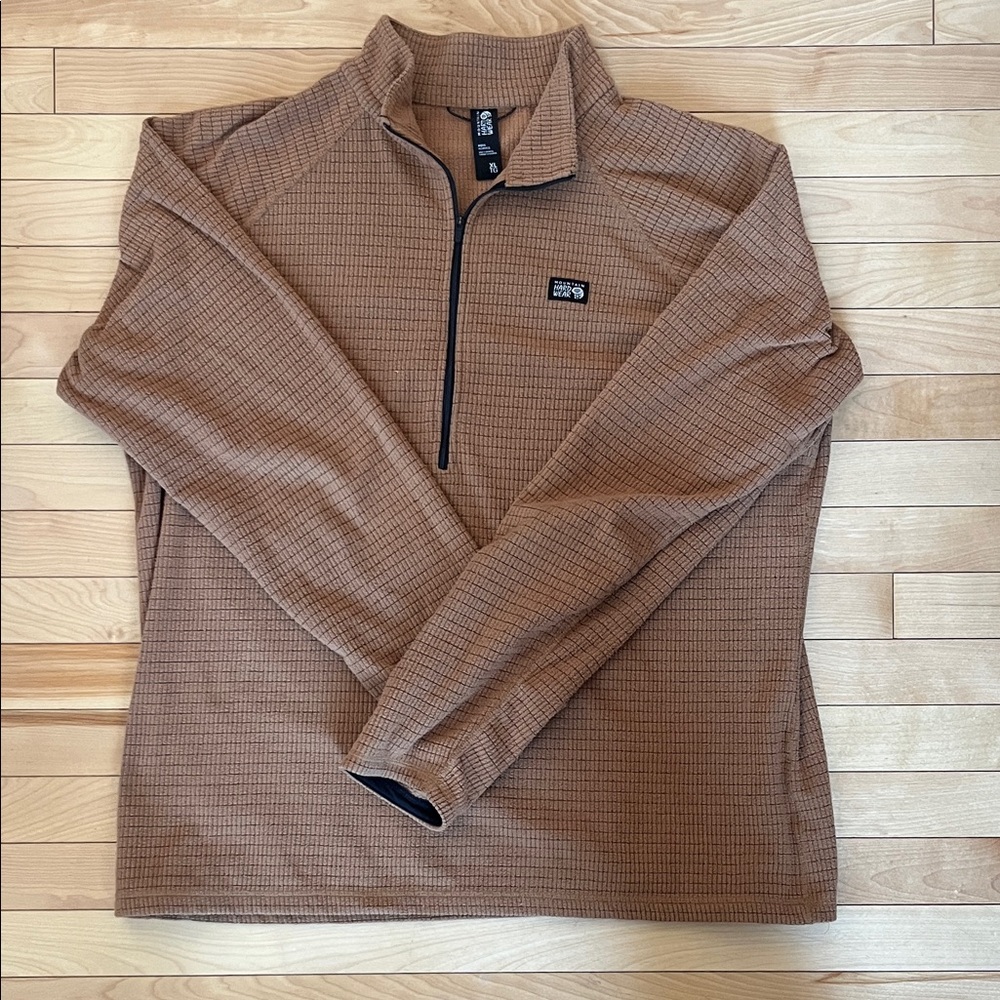 Mountain Hardwear Men's Tan Zip-Up Sweater